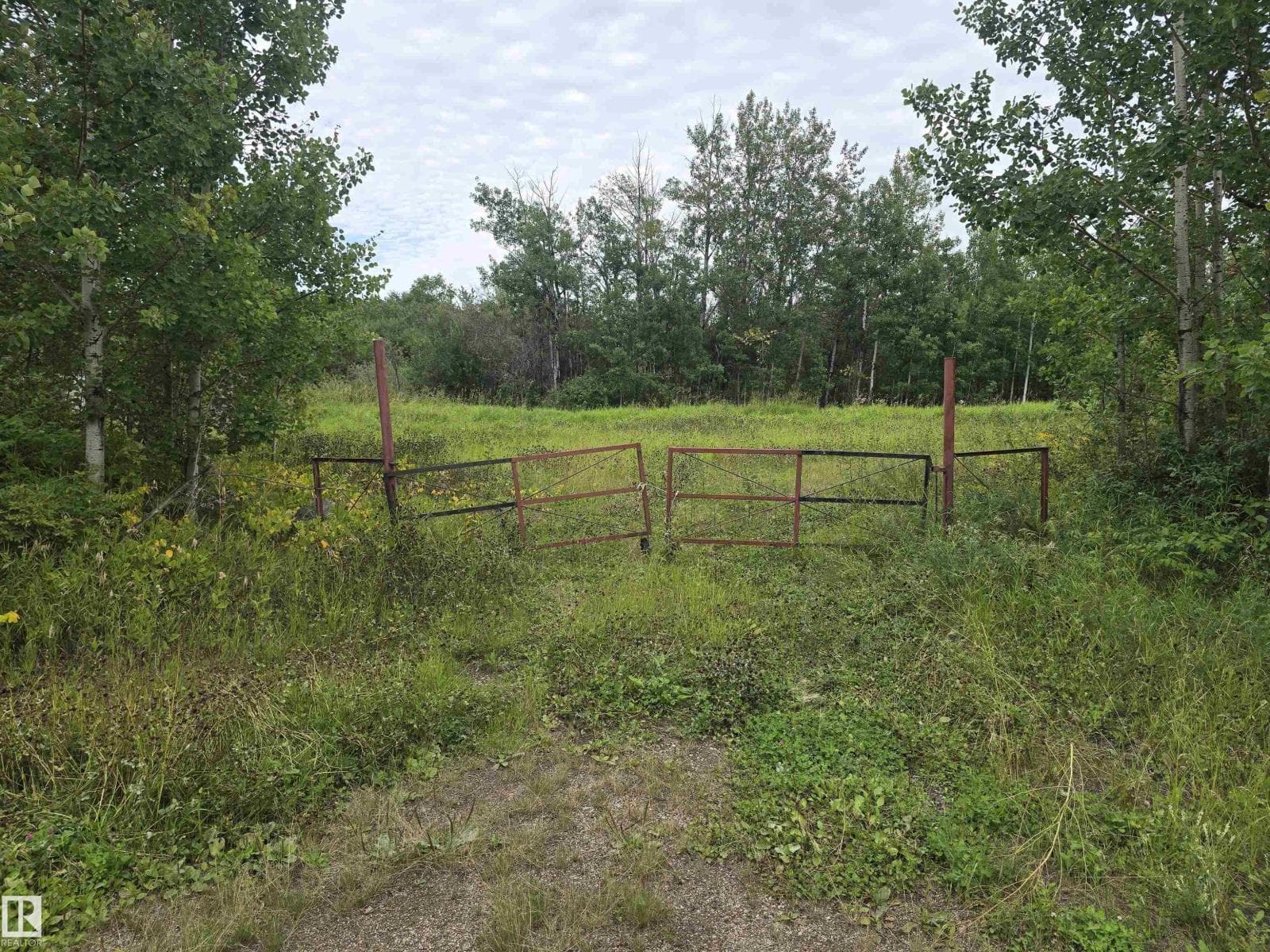 21-55022 Lac Ste. Anne Trail — photo 2