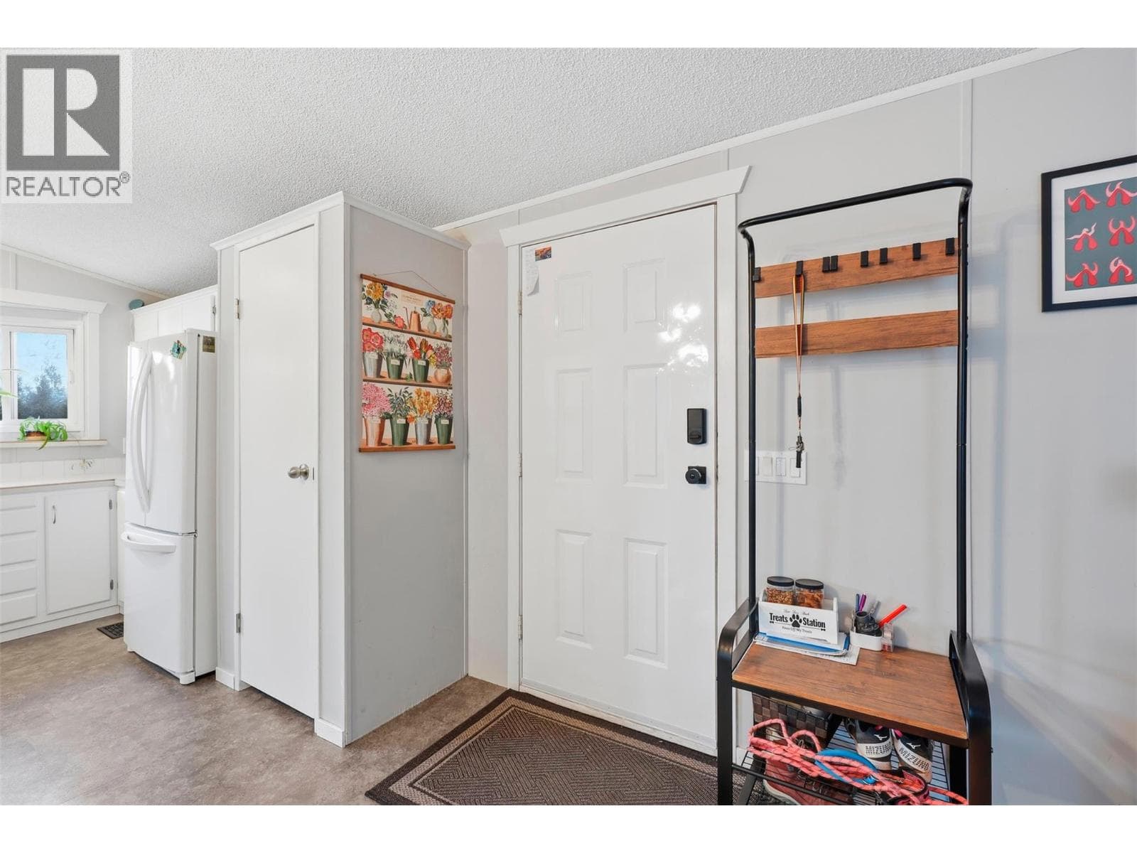 1555 HOWE Road Unit# 35 photo 2