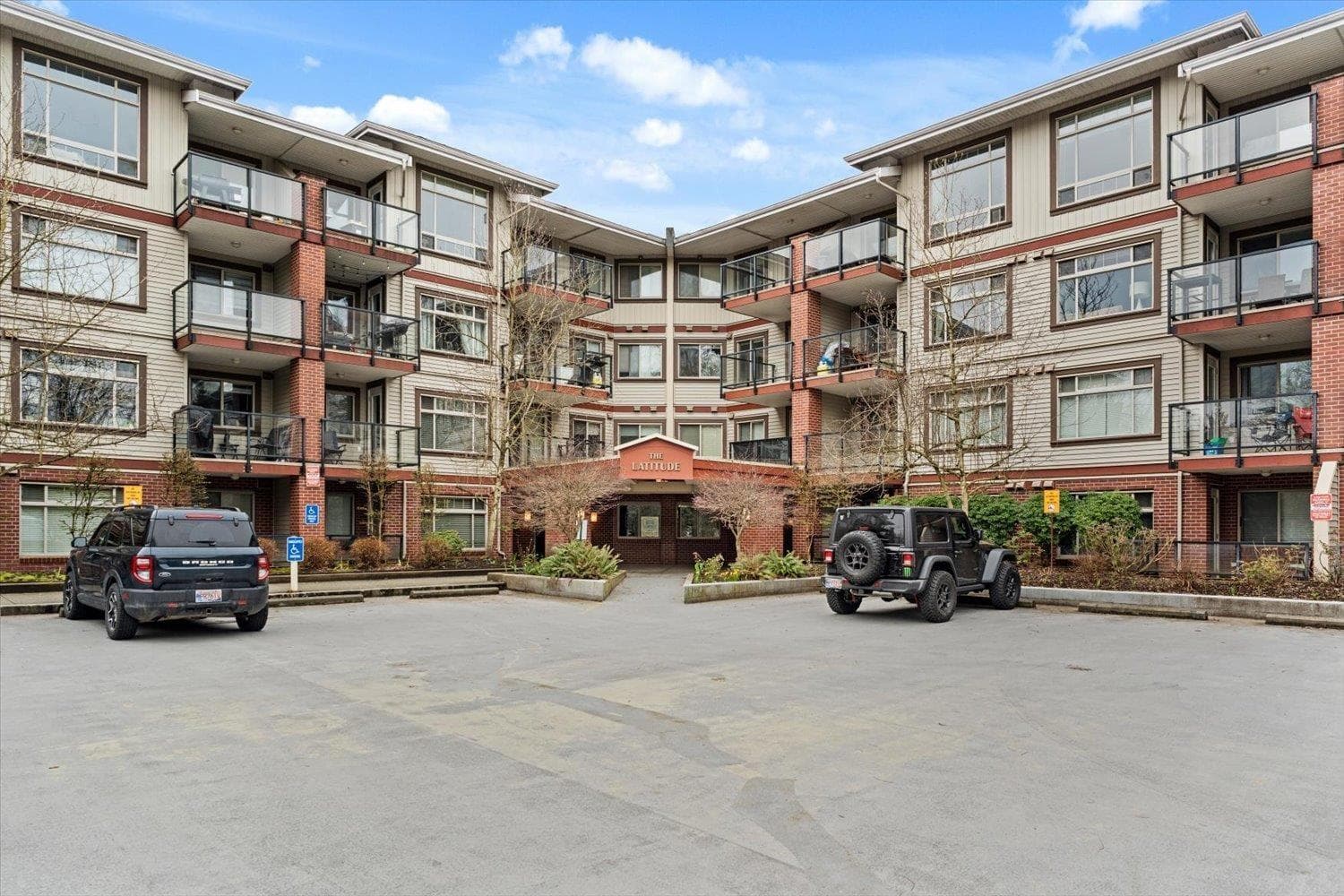 2 bed 2 bath single family at 129 2233 MCKENZIE ROAD — $419,900