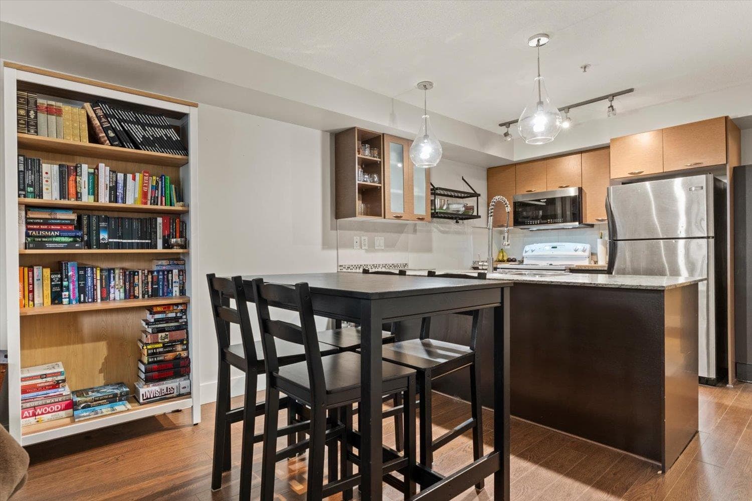 129 2233 MCKENZIE ROAD photo 3