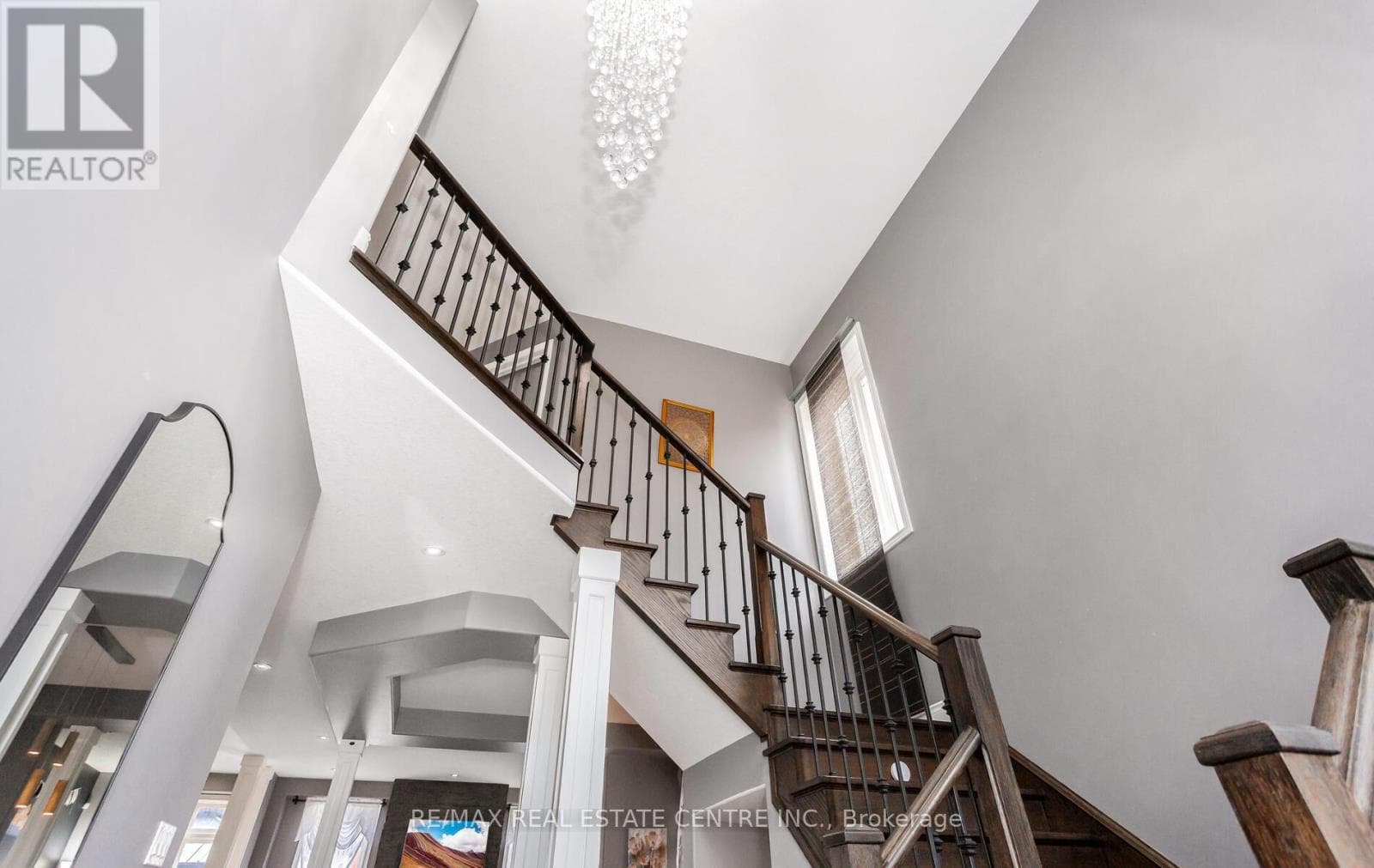 31 RIANNA COURT photo 5