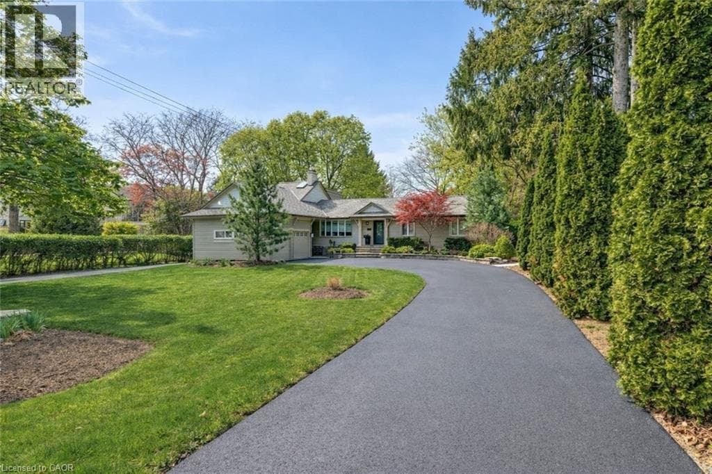 4391 LAKESHORE Road photo 2