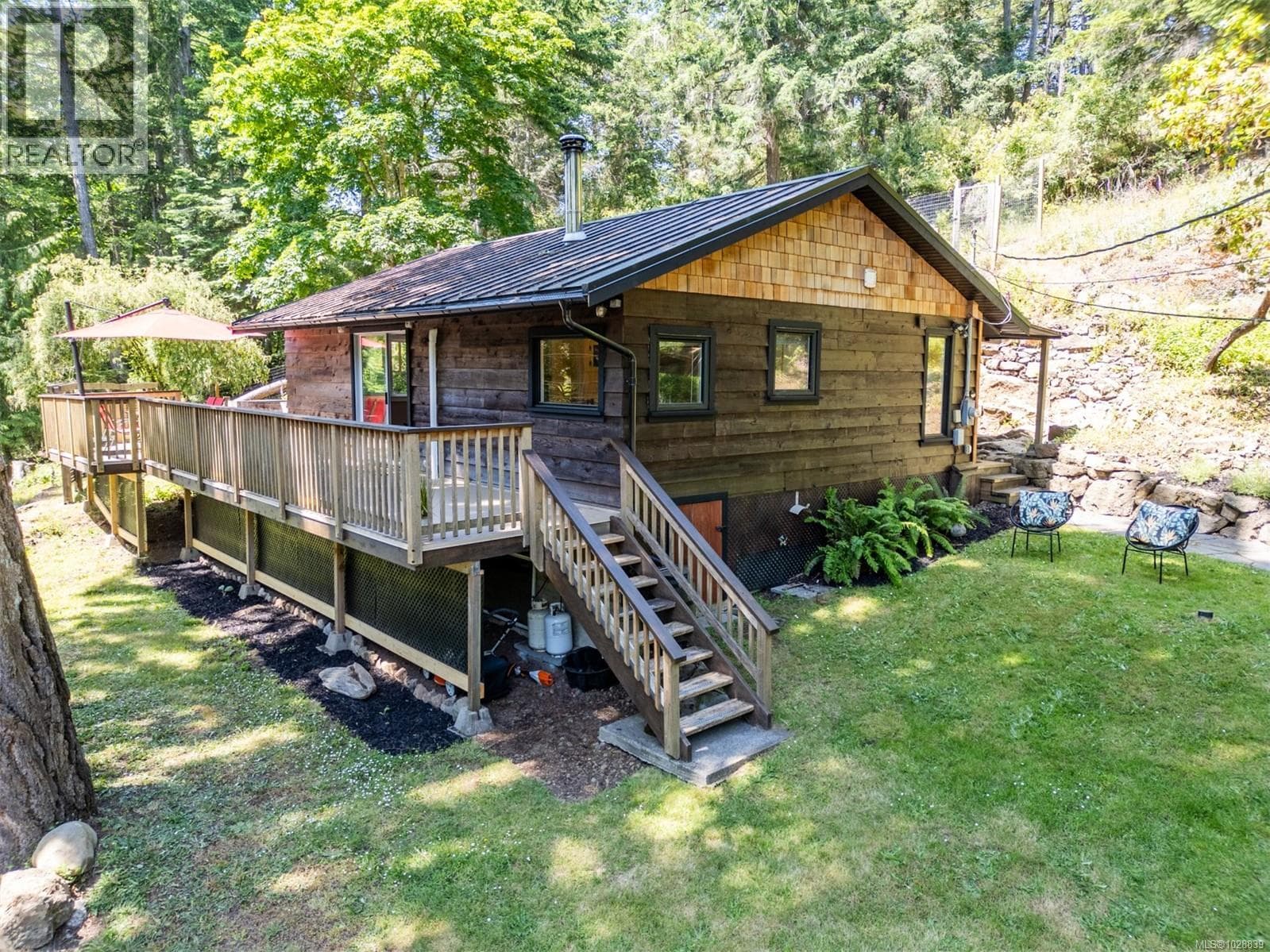 2 bed 2 bath single family at 9907 Gowlland Point Rd — $749,900