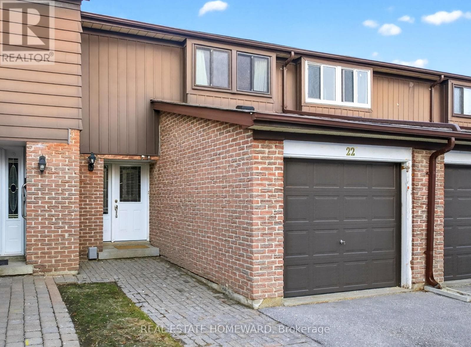 3 bed 2 bath single family at 22 - 350 CAMELOT COURT — $549,000