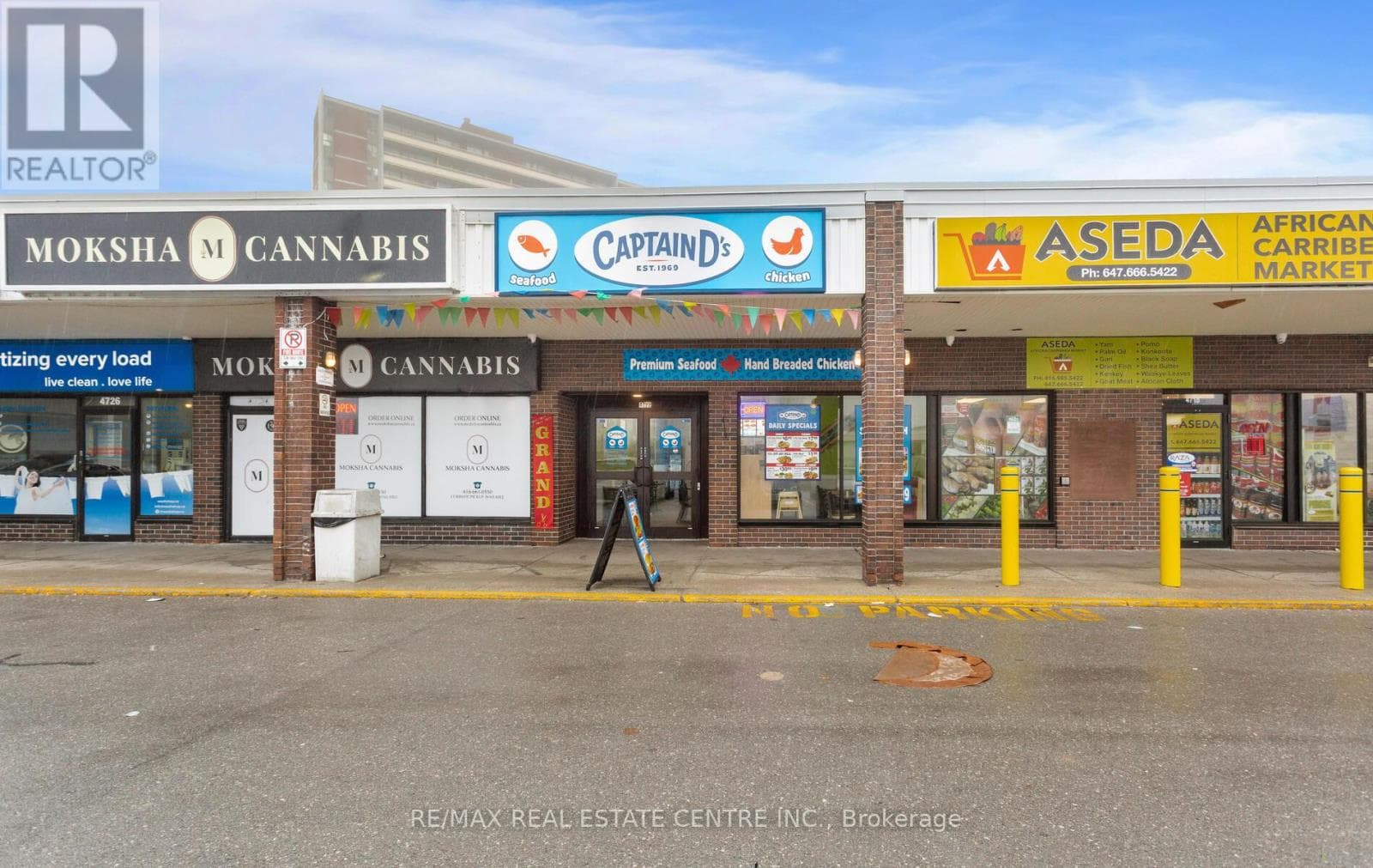 #7 - 4722 JANE STREET photo 2