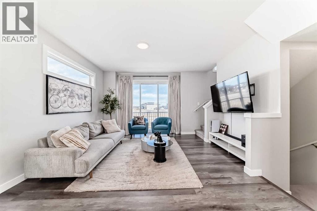 3 bed 3 bath single family at 413 Skyview Ranch Circle NE — $484,900