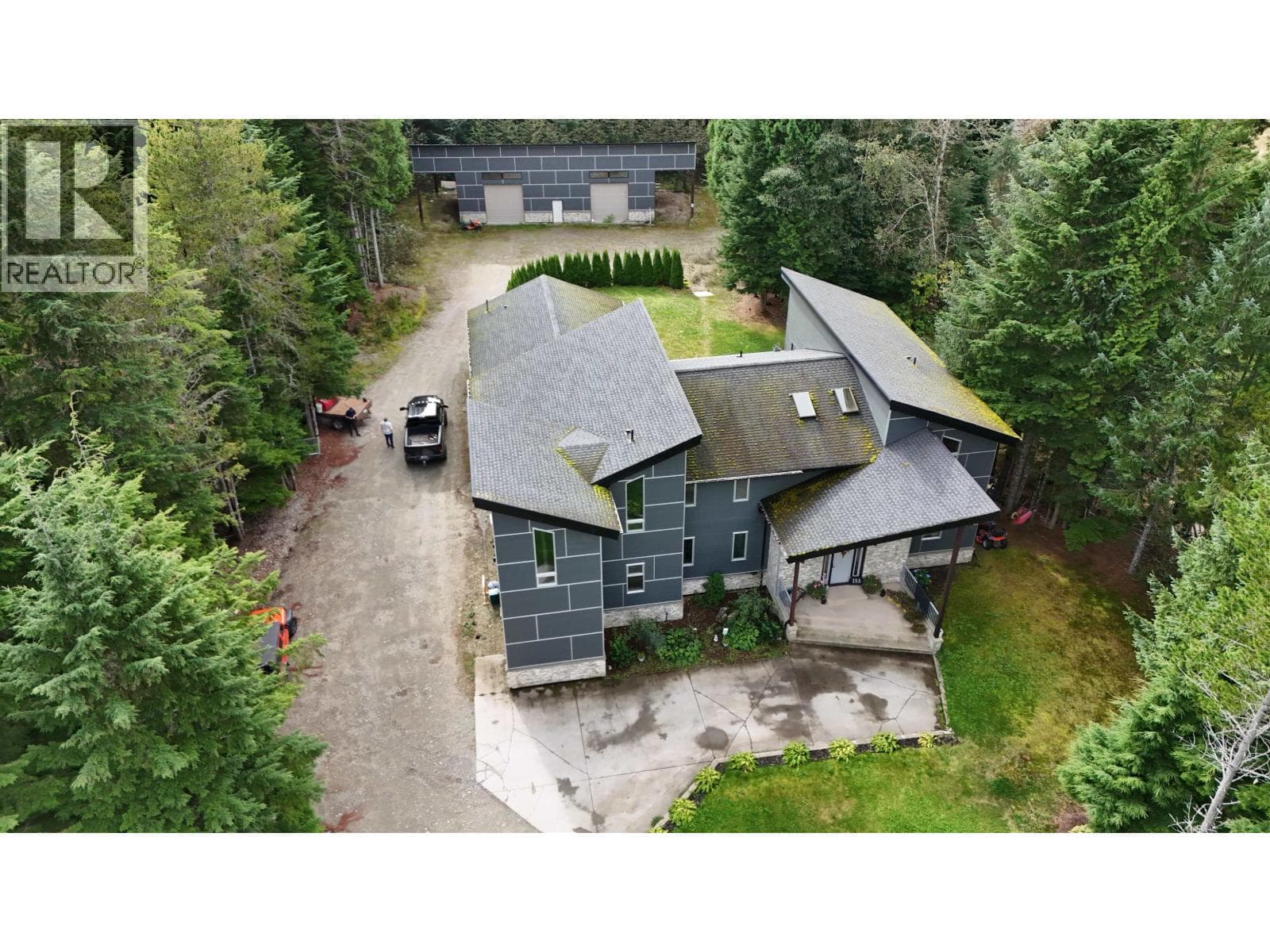 155 DEWBERRY STREET photo 3