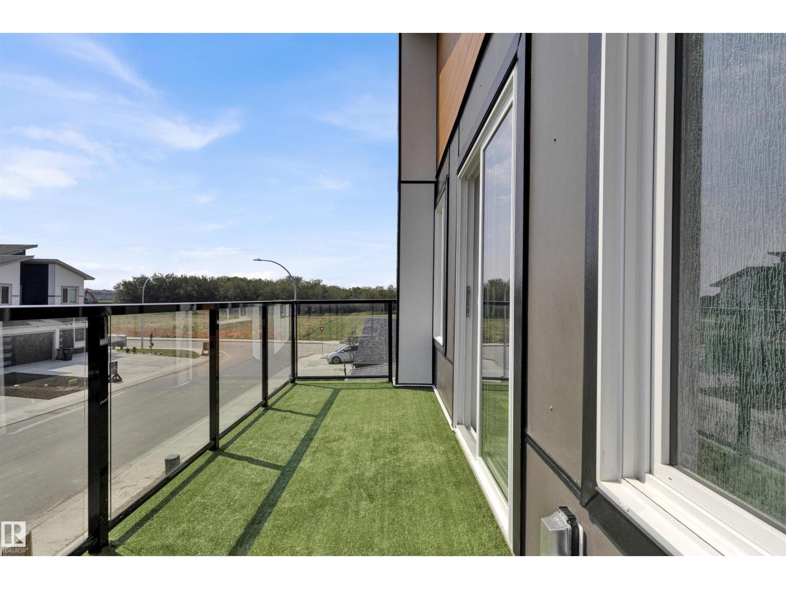2020 155 AV NW — photo 2