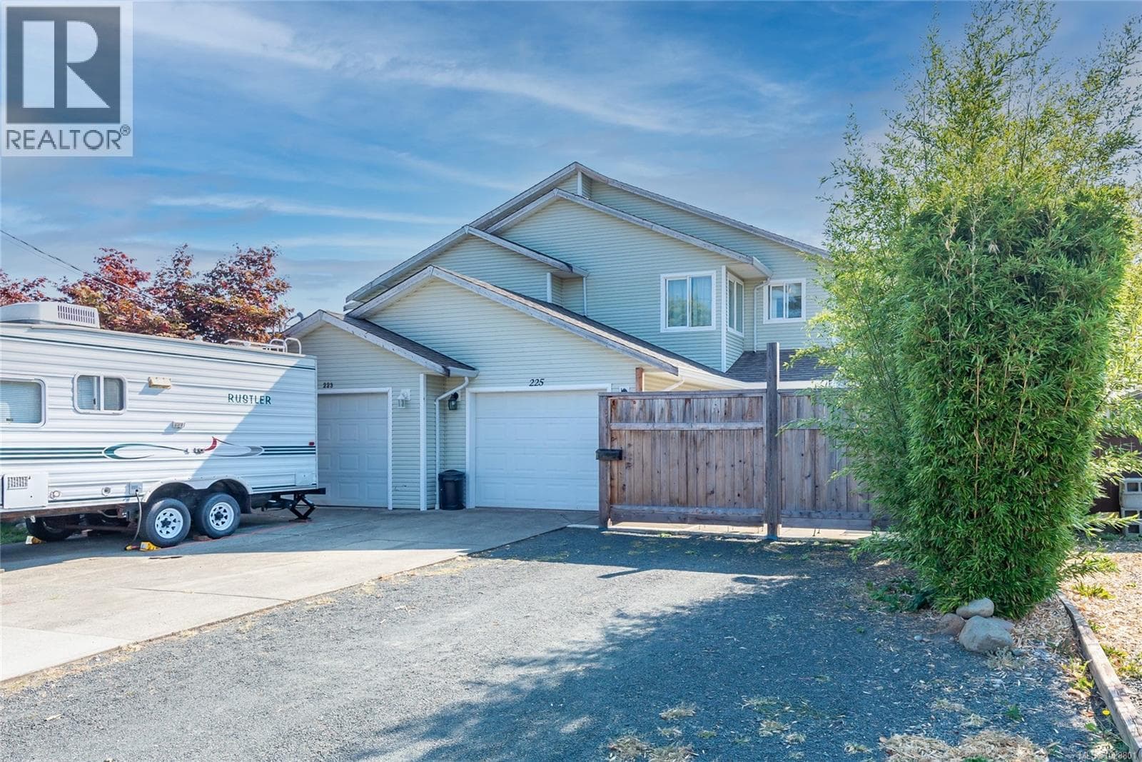 225 Larwood Rd photo 2