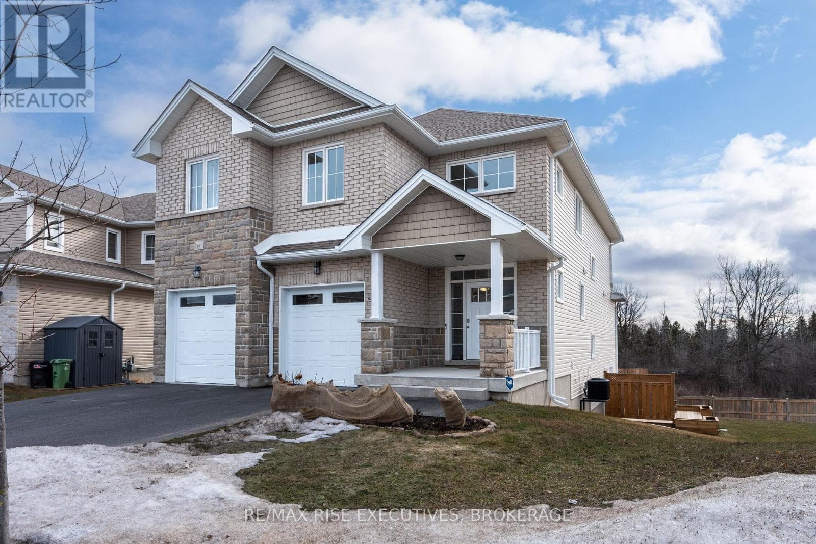4 bed 3 bath single family at 483 BETH CRESCENT — $899,900
