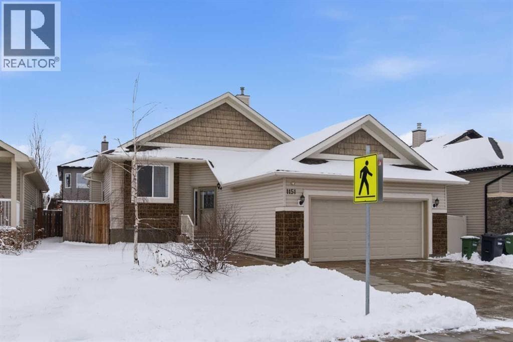 1151 Westmount Drive — photo 2