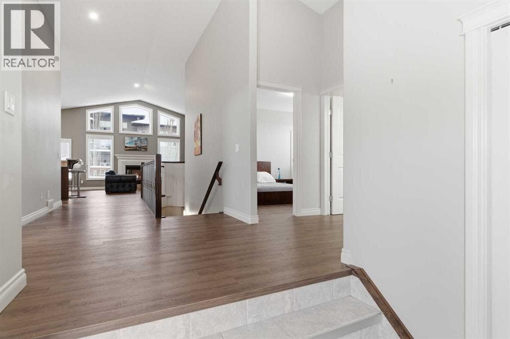 1151 Westmount Drive — photo 4