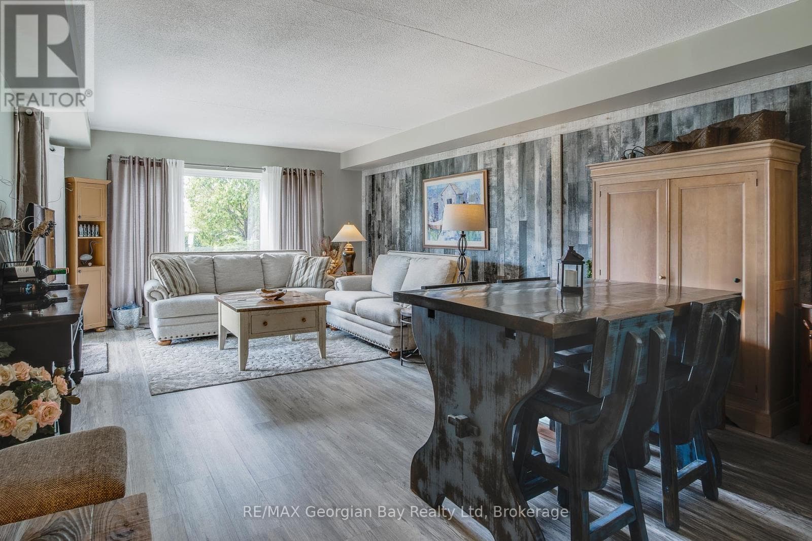 1 bed 1 bath single family at 102 - 11 BECK BOULEVARD — $419,900