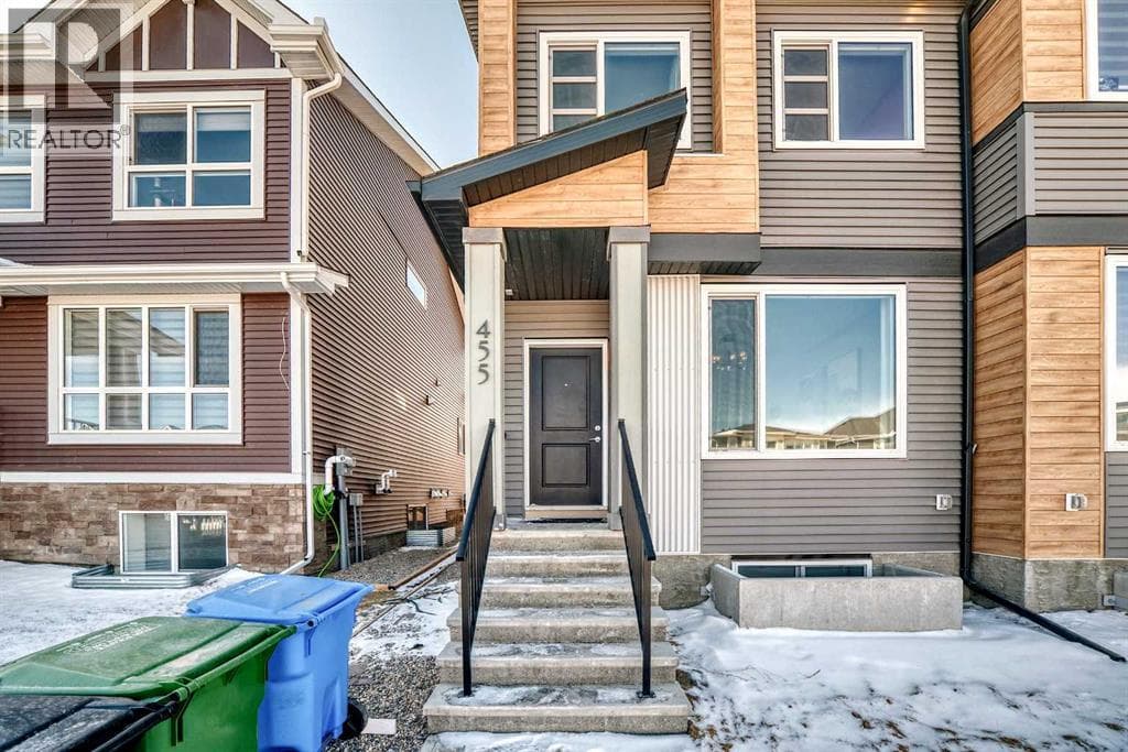 455 Tekarra Drive NW — photo 2