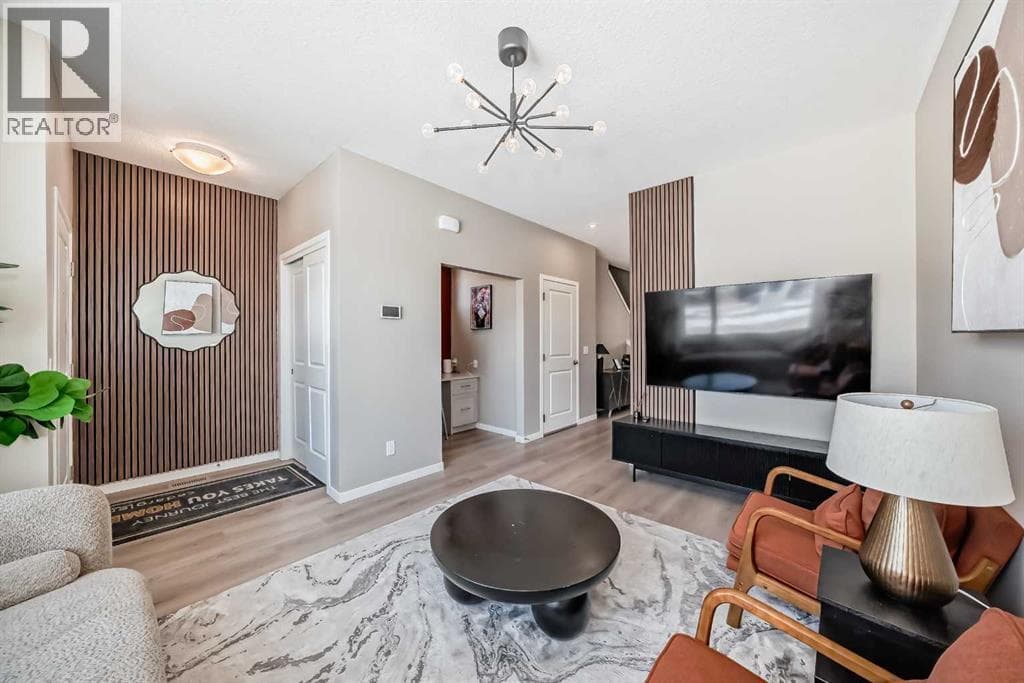 455 Tekarra Drive NW — photo 5