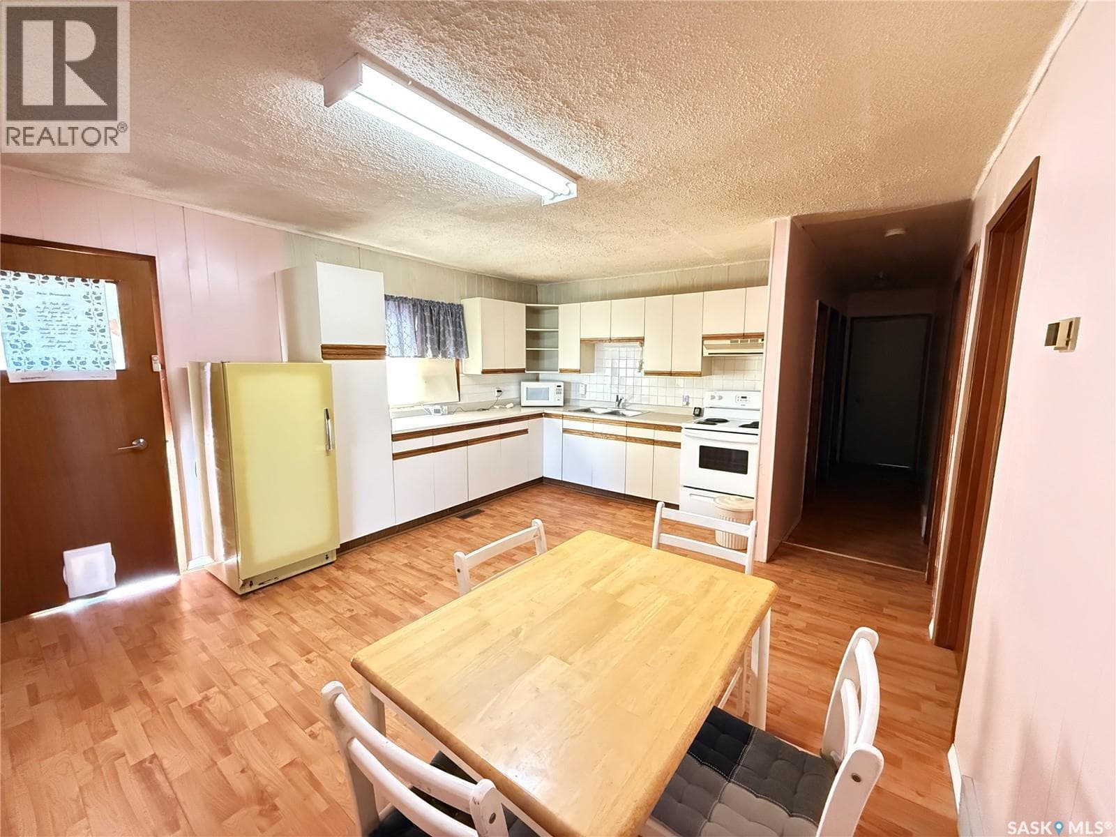 108 2nd AVENUE S photo 5