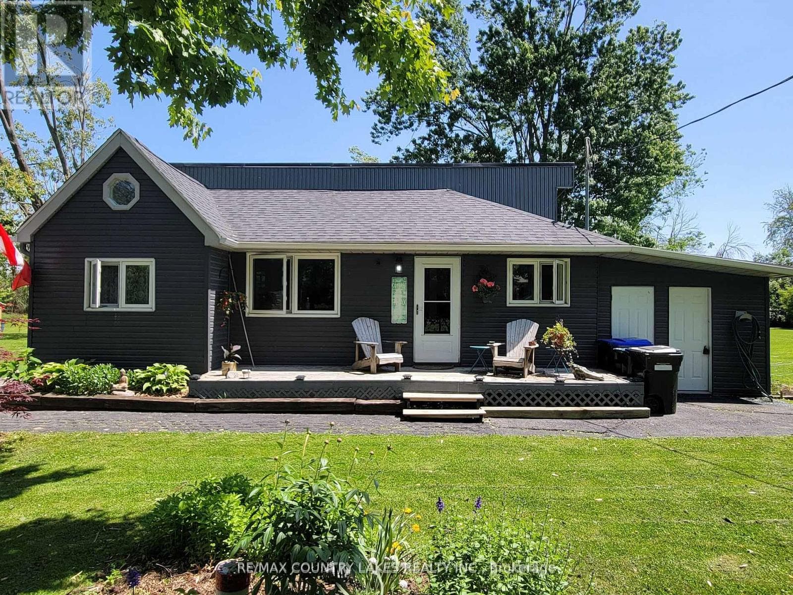 2481 LAKESHORE DRIVE photo 2