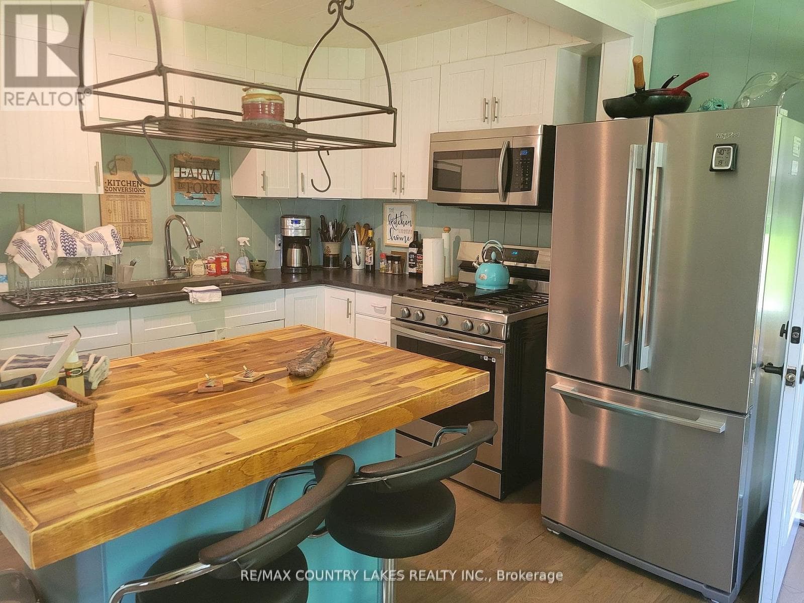 2481 LAKESHORE DRIVE photo 5