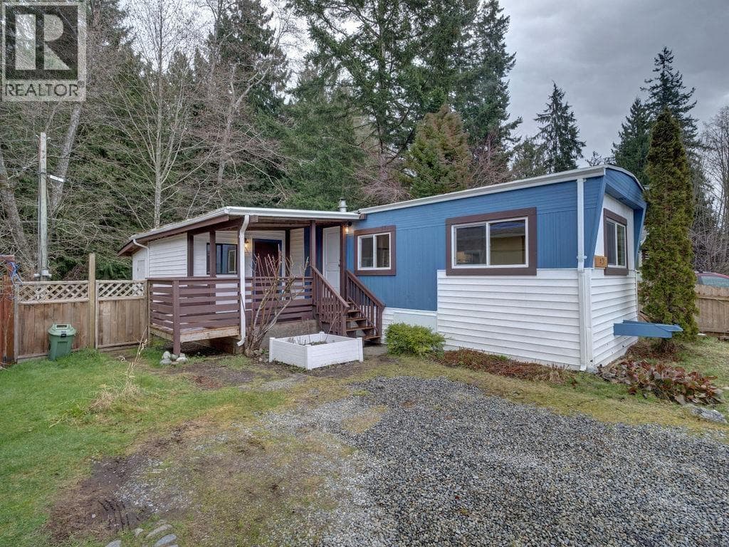 28 1413 SUNSHINE COAST HIGHWAY photo 3