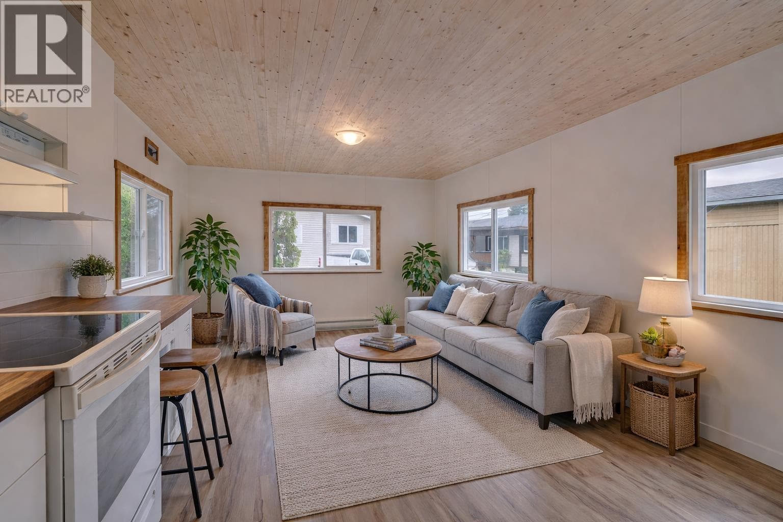 2 bed 1 bath single family at 28 1413 SUNSHINE COAST HIGHWAY — $279,000