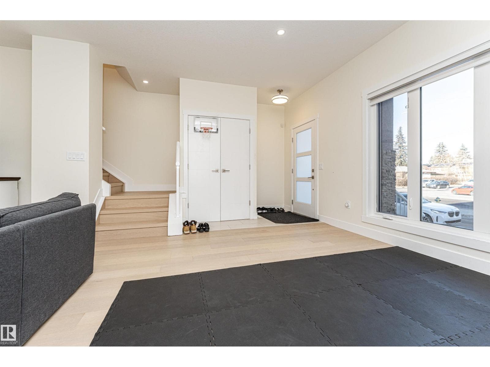#2 11569 UNIVERSITY AV NW — photo 4