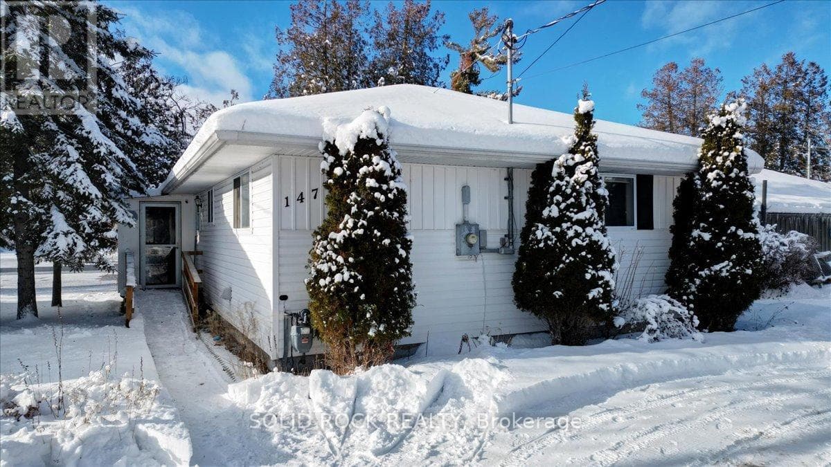 147 CEDAR DRIVE photo 3