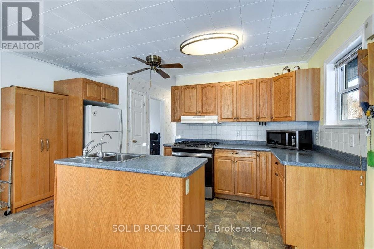 147 CEDAR DRIVE photo 5