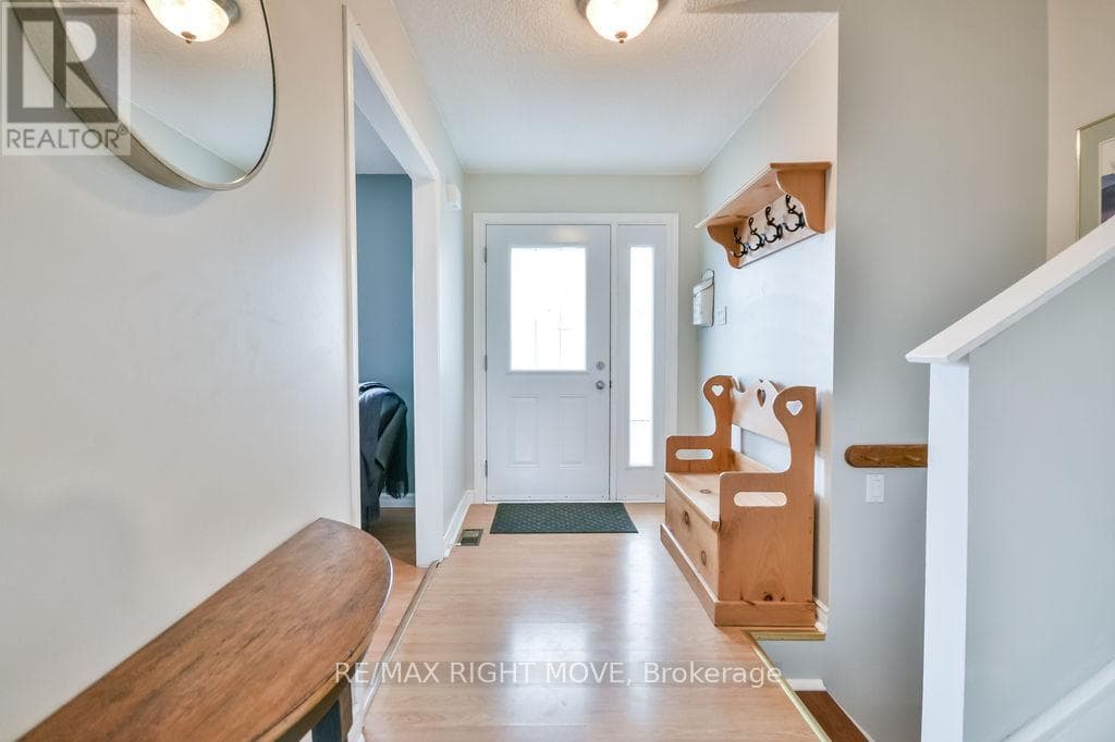 3811 LEO CRESCENT photo 3