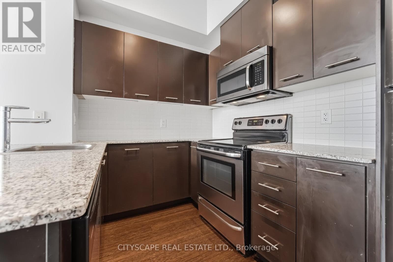 3212 - 360 SQUARE ONE DRIVE photo 5