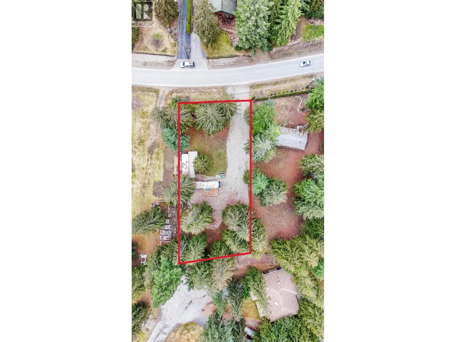 656 Swansea Point Road photo 2