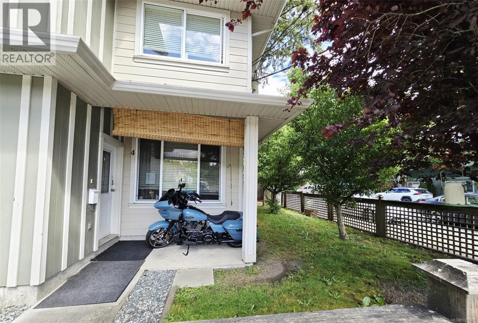 4 730 Jubilee St photo 4