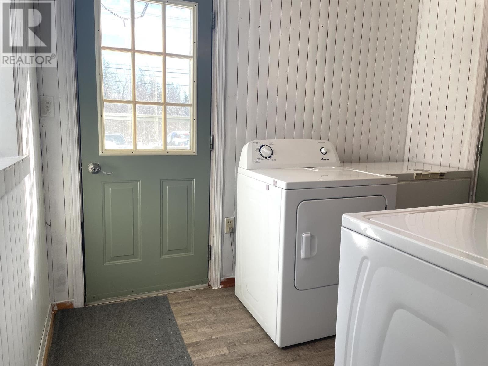 383 Ellerslie Road photo 4