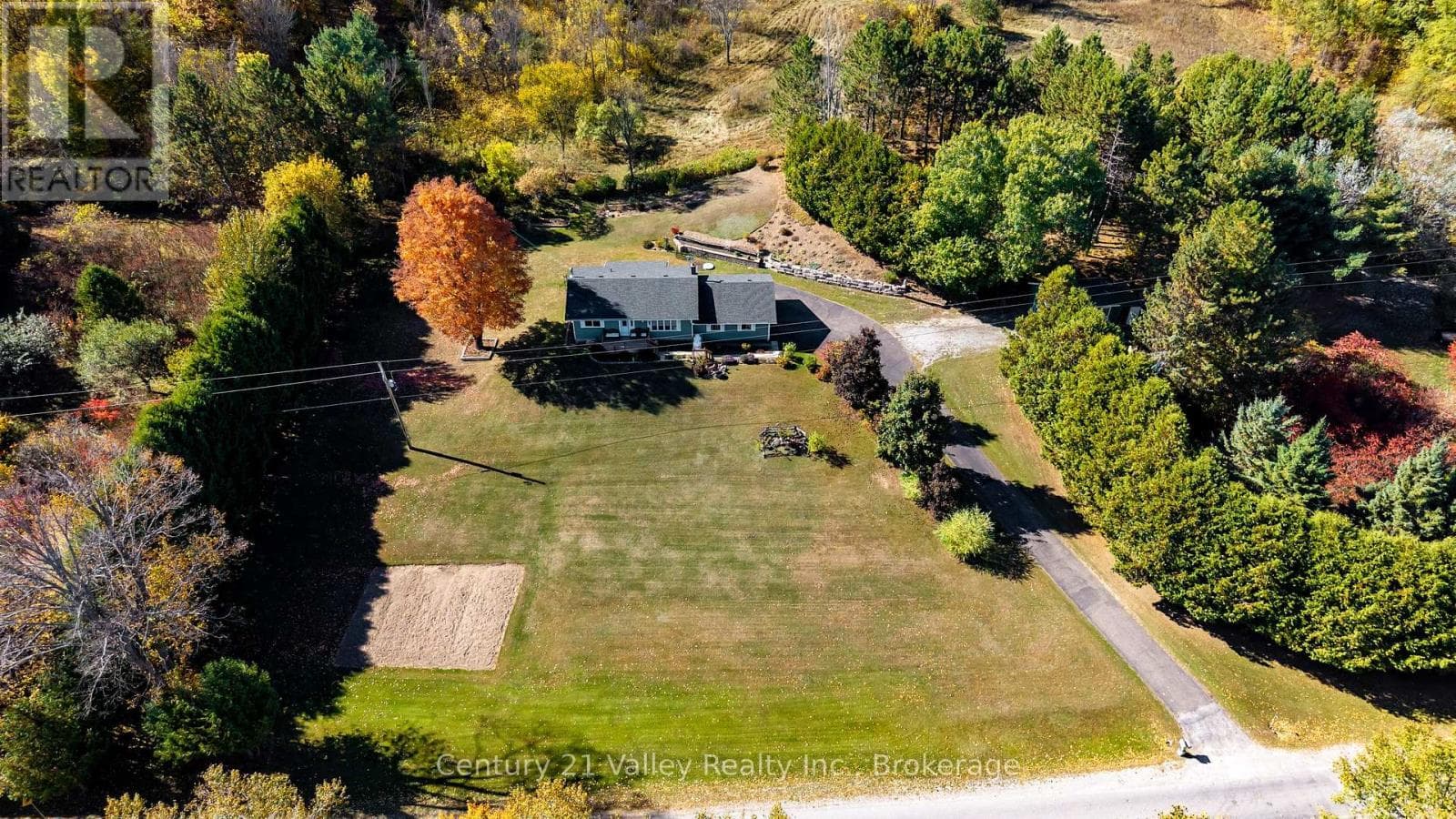 255 FLAT ROAD photo 5