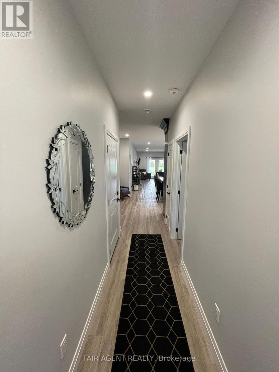 2 - 255 ALBERT STREET photo 2