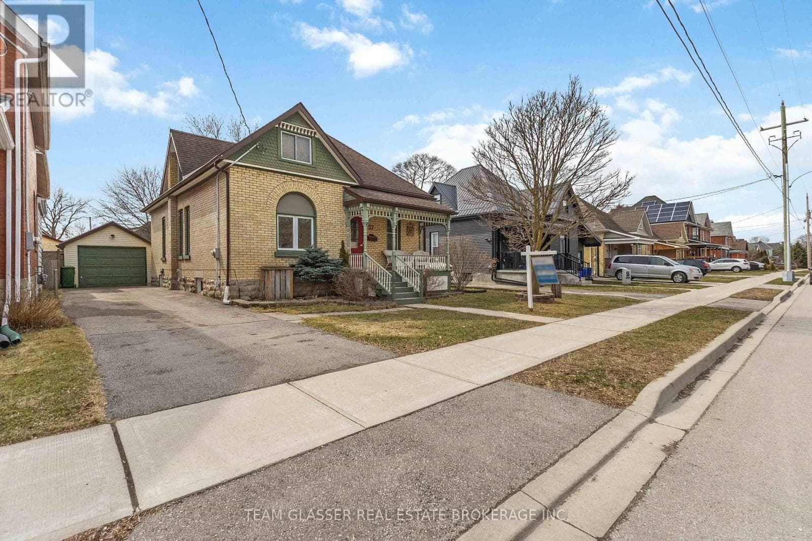 57 LOCUST STREET photo 4