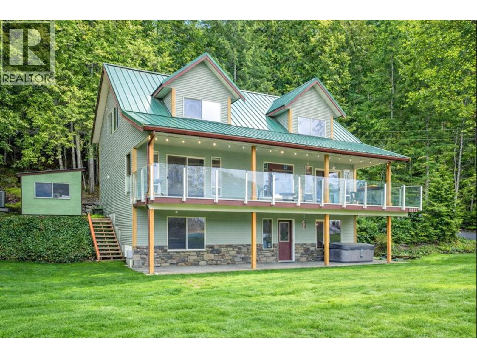 3572 Eagle Bay Road photo 3
