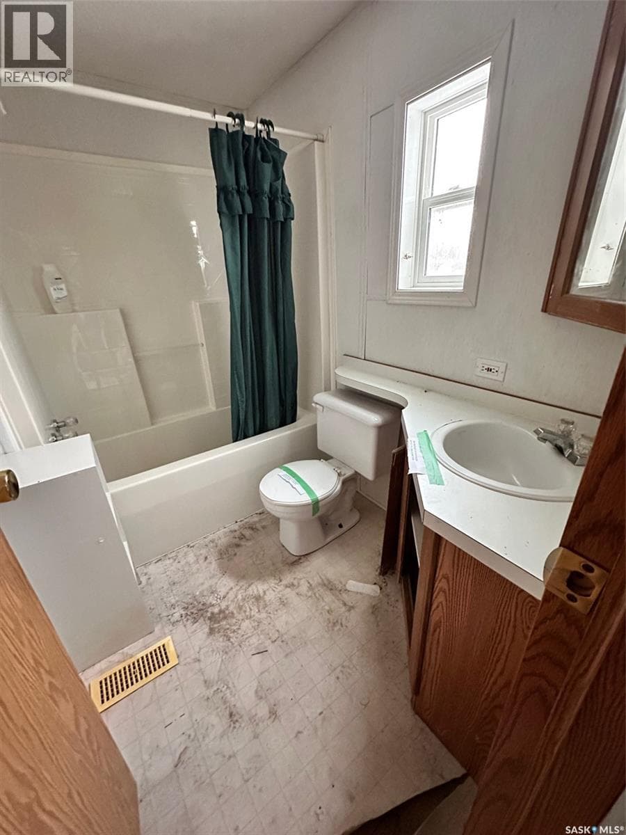 106 2nd AVENUE SW photo 3