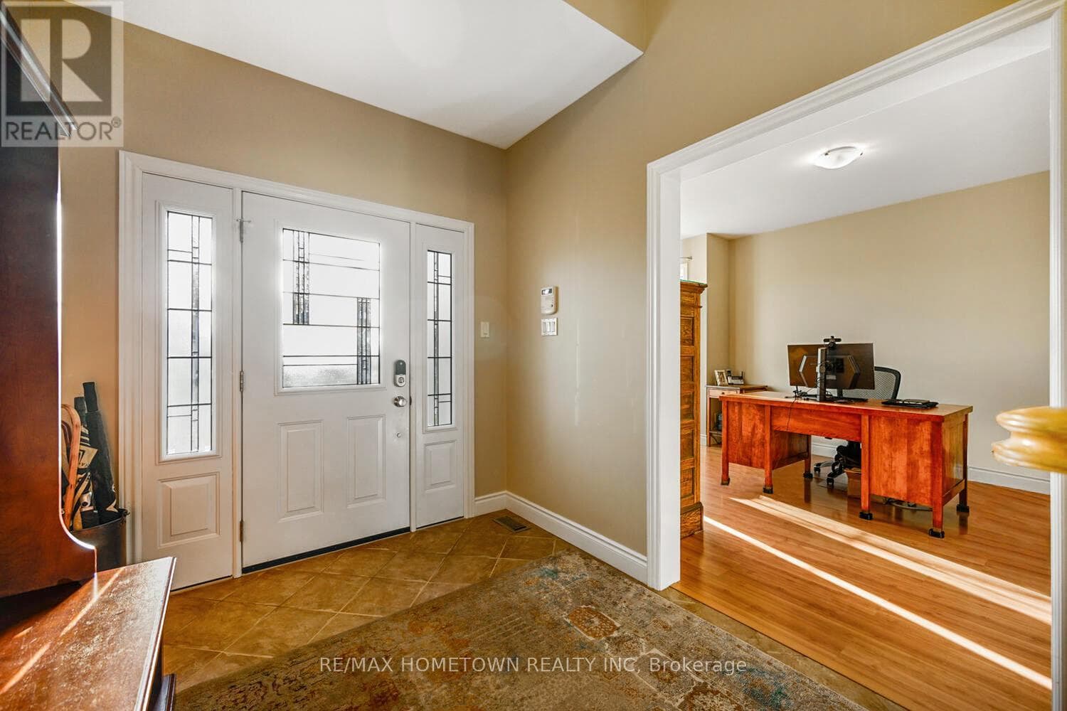 1337 CUTHBERTSON AVENUE photo 4