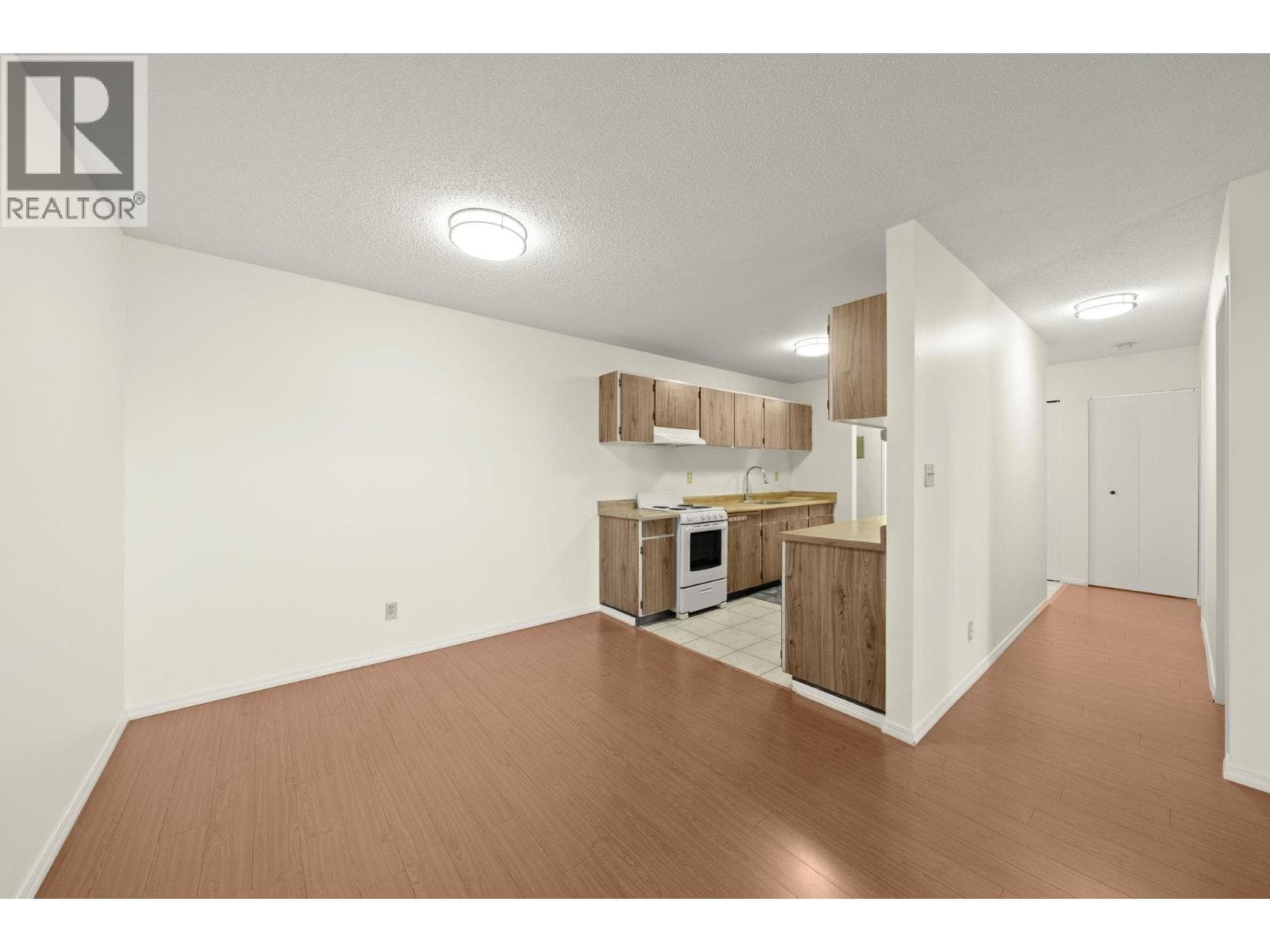 312 8391 BENNETT ROAD photo 5