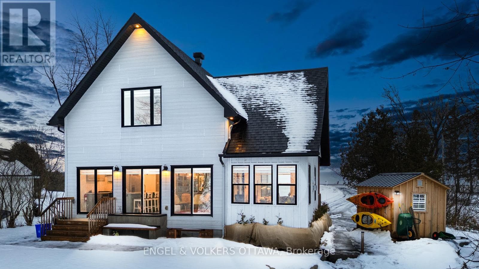 2882 BAY ROAD photo 3