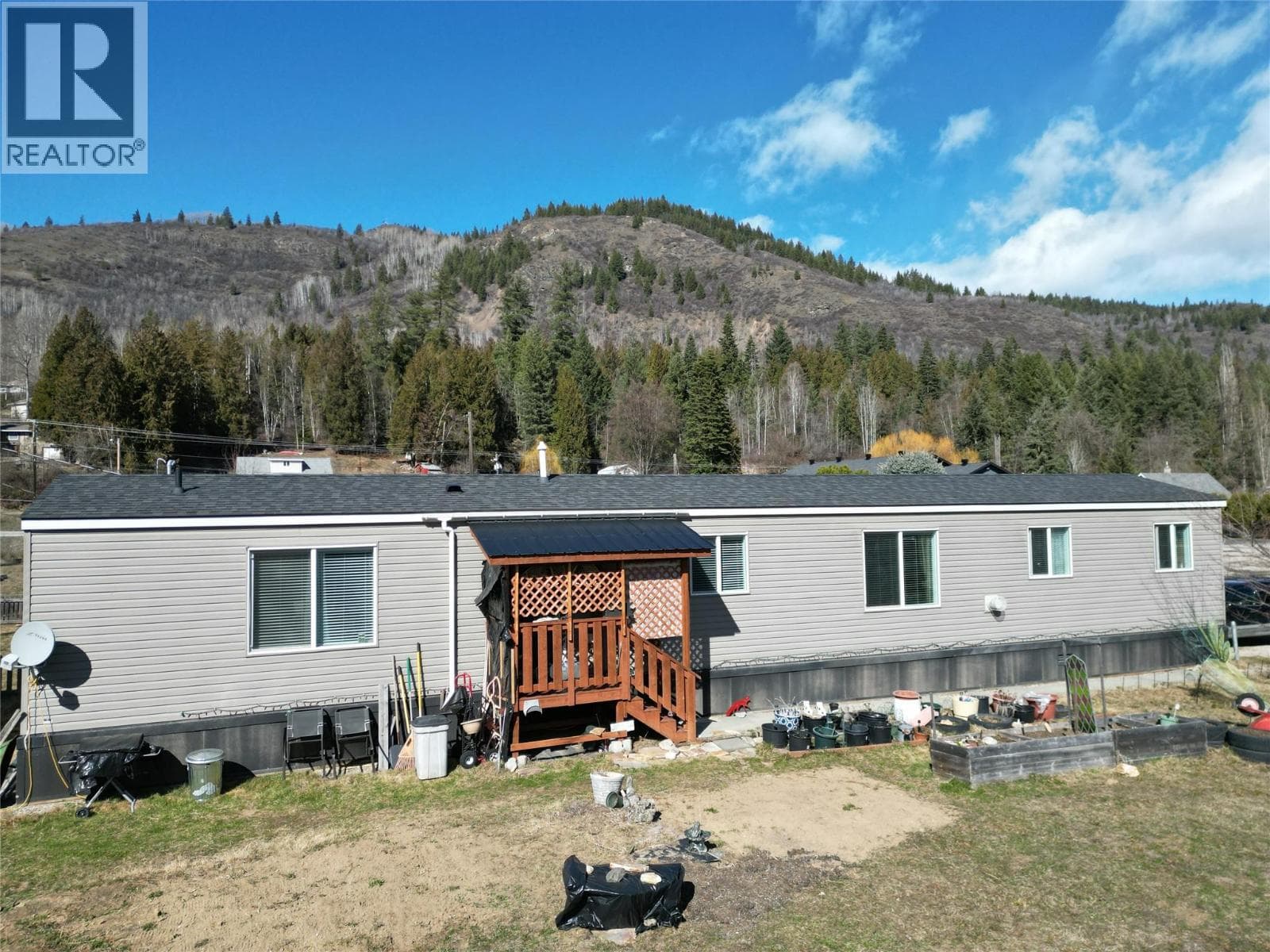 1034 Highway 3B Unit# 2 photo 4