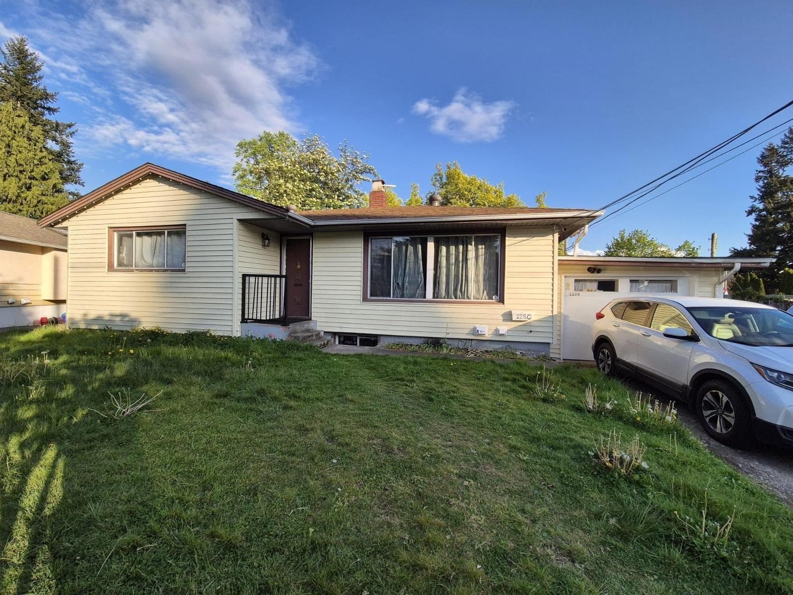 7 bed 3 bath single family at 2280 ALEXANDER CRESCENT — $799,000