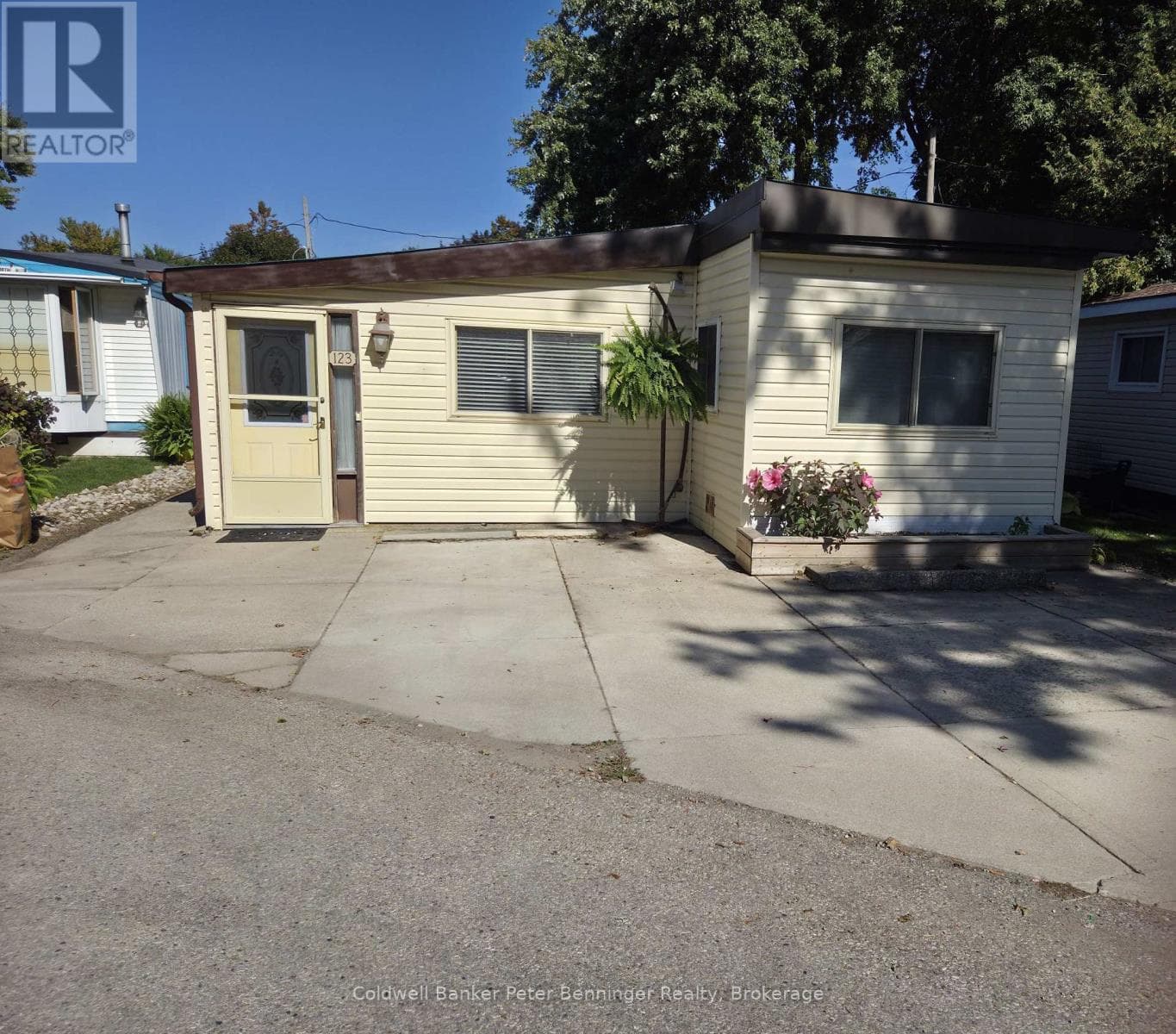 3 bed 1 bath single family at 123 SCOTT STREET — $219,900