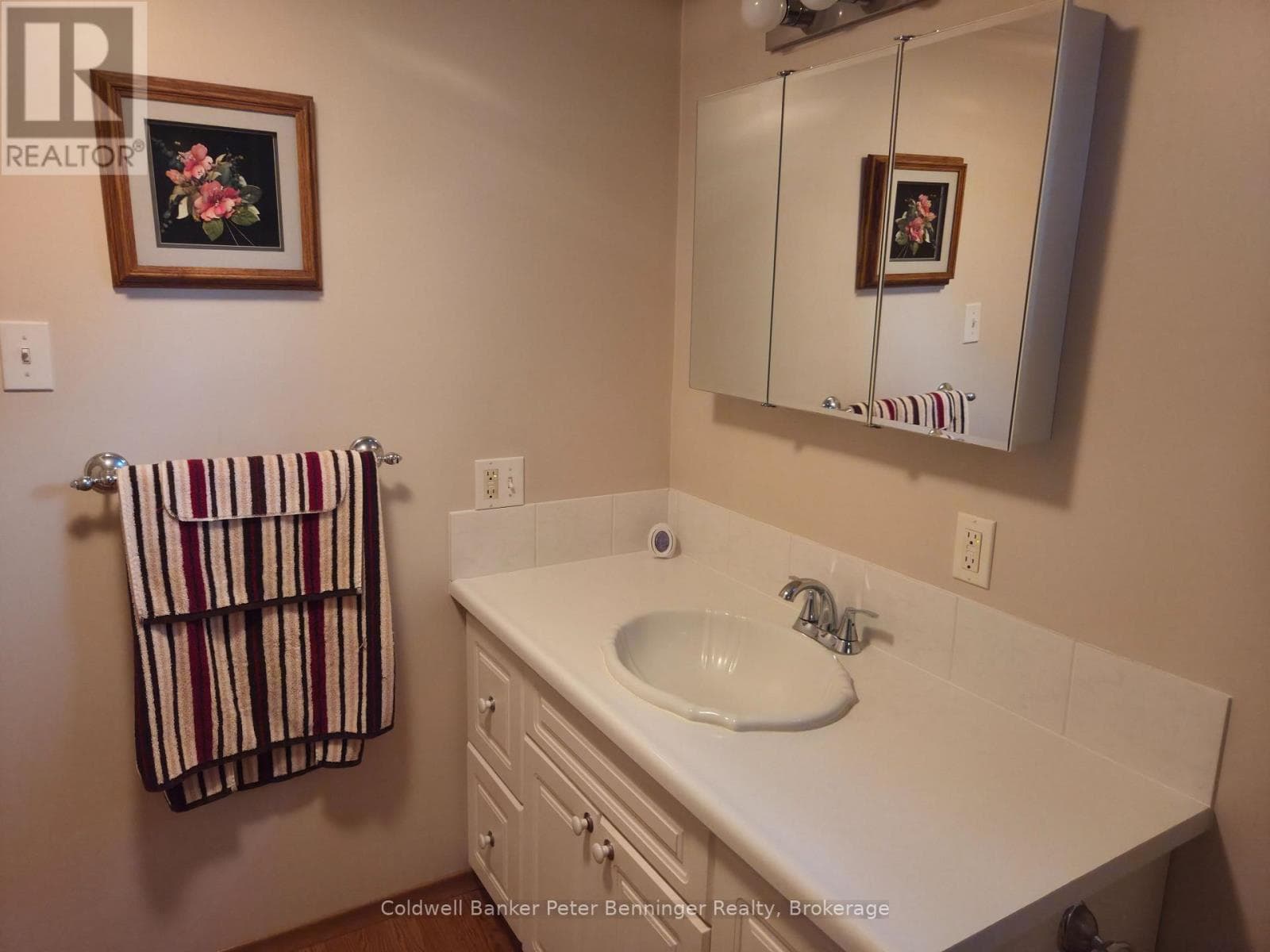 123 SCOTT STREET photo 12