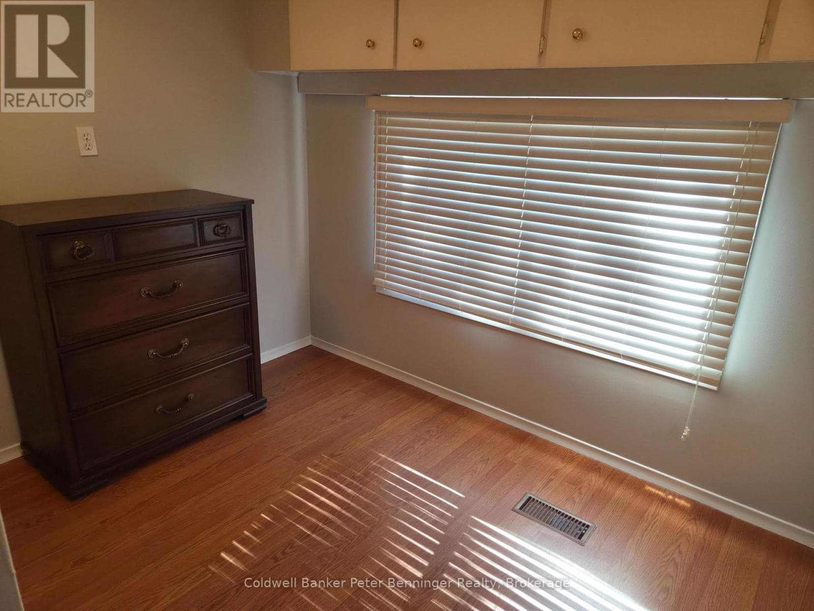 123 SCOTT STREET photo 7