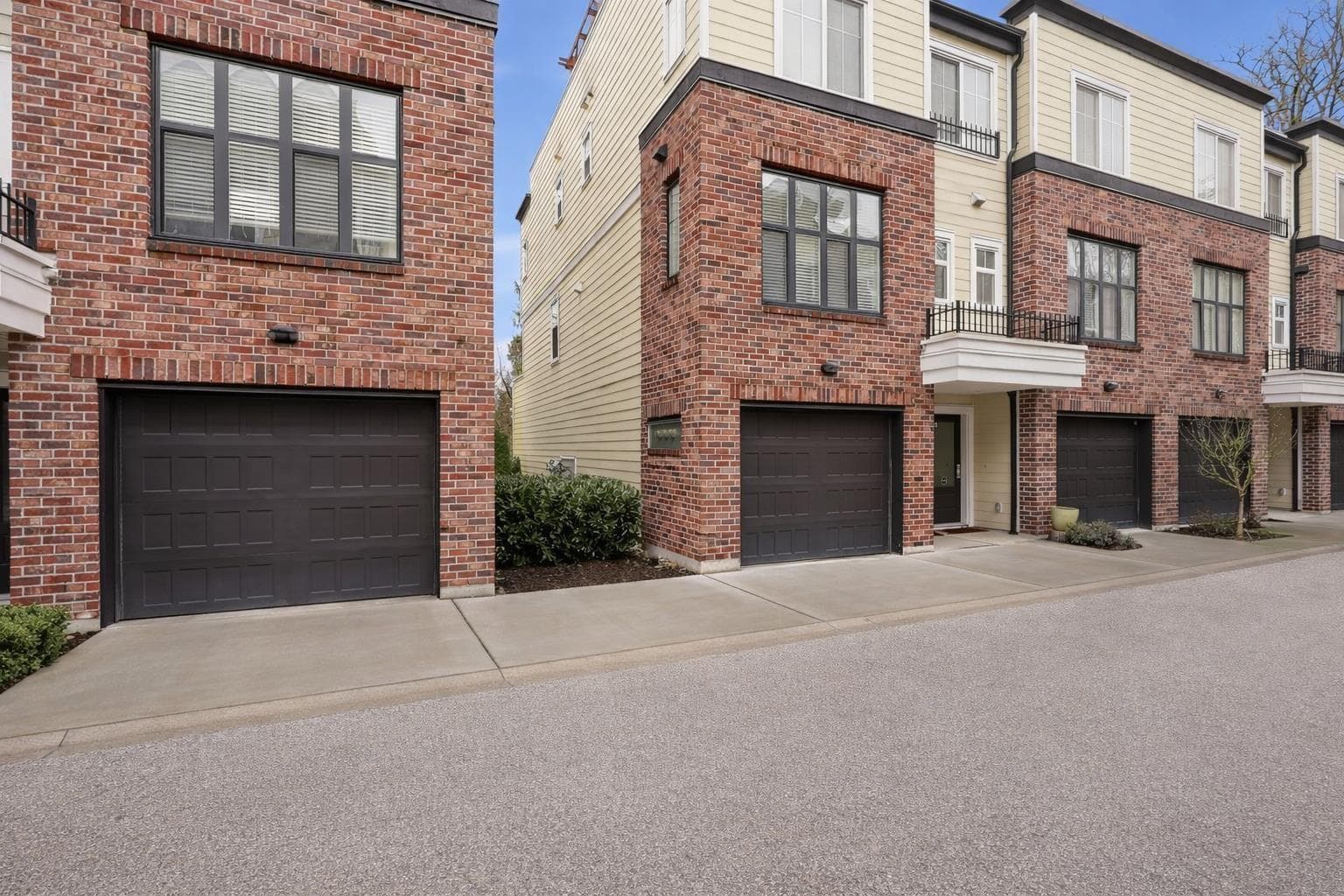 13 15588 32 AVENUE photo 2