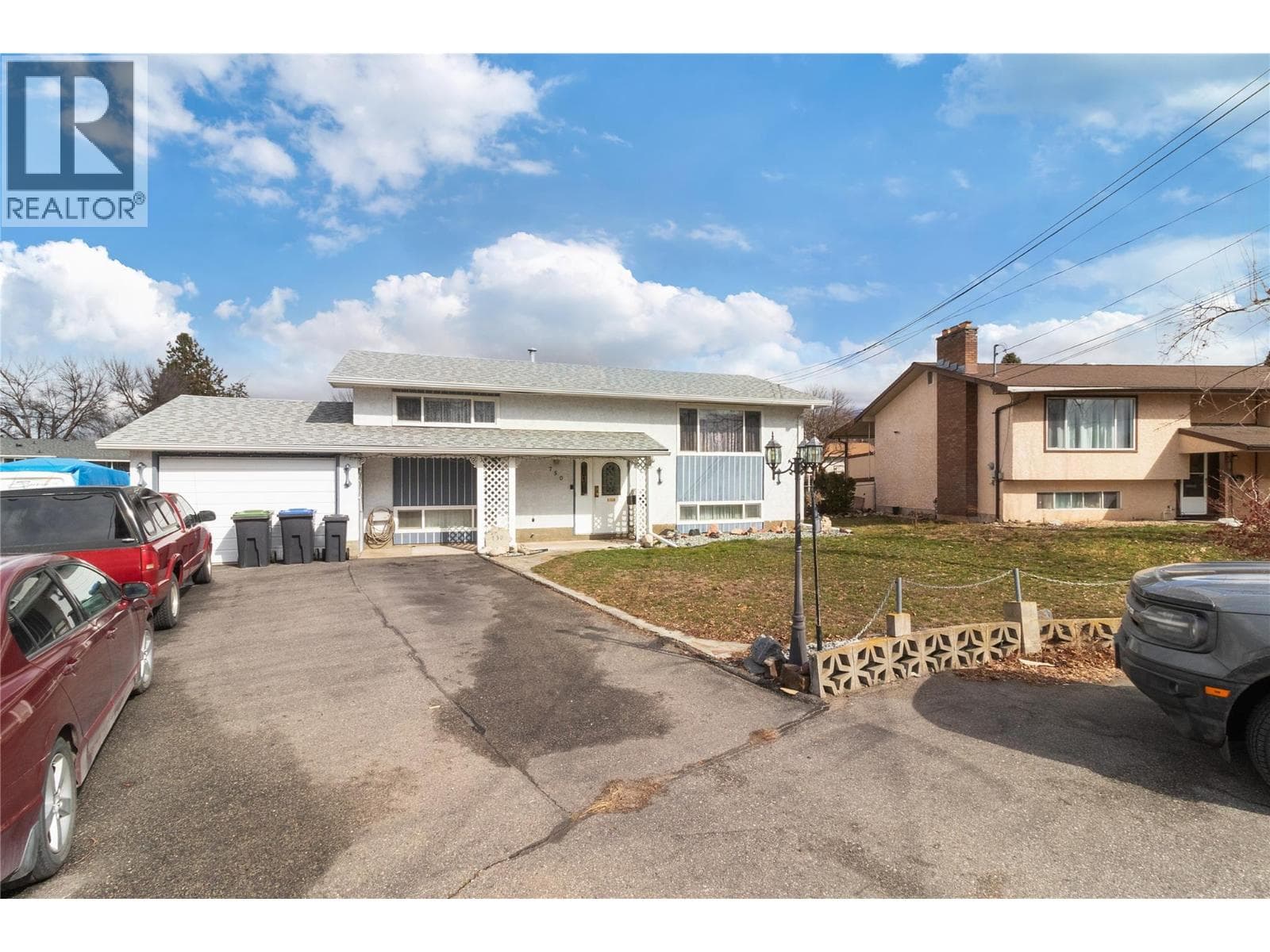 750 Falkirk Road photo 2