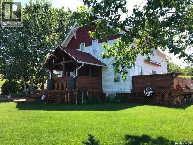 2 bed 3 bath single family at 2015 1st STREET N — $432,500