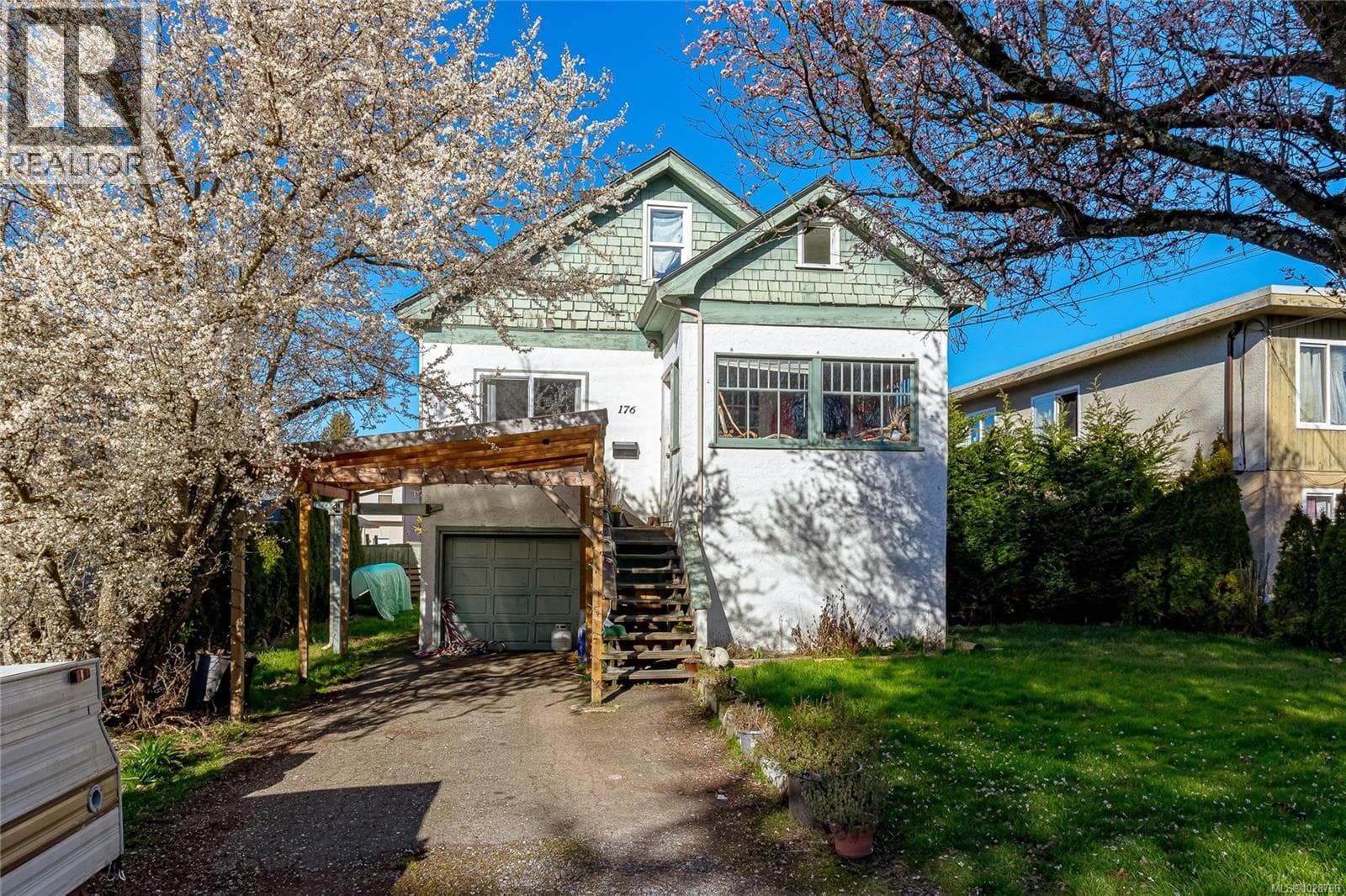3 bed 2 bath single family at 176 Regina Ave — $829,000