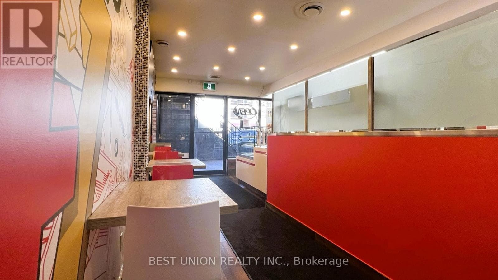 1 bath business at 1 - 258 KING STREET NORTH STREET N — $140,000